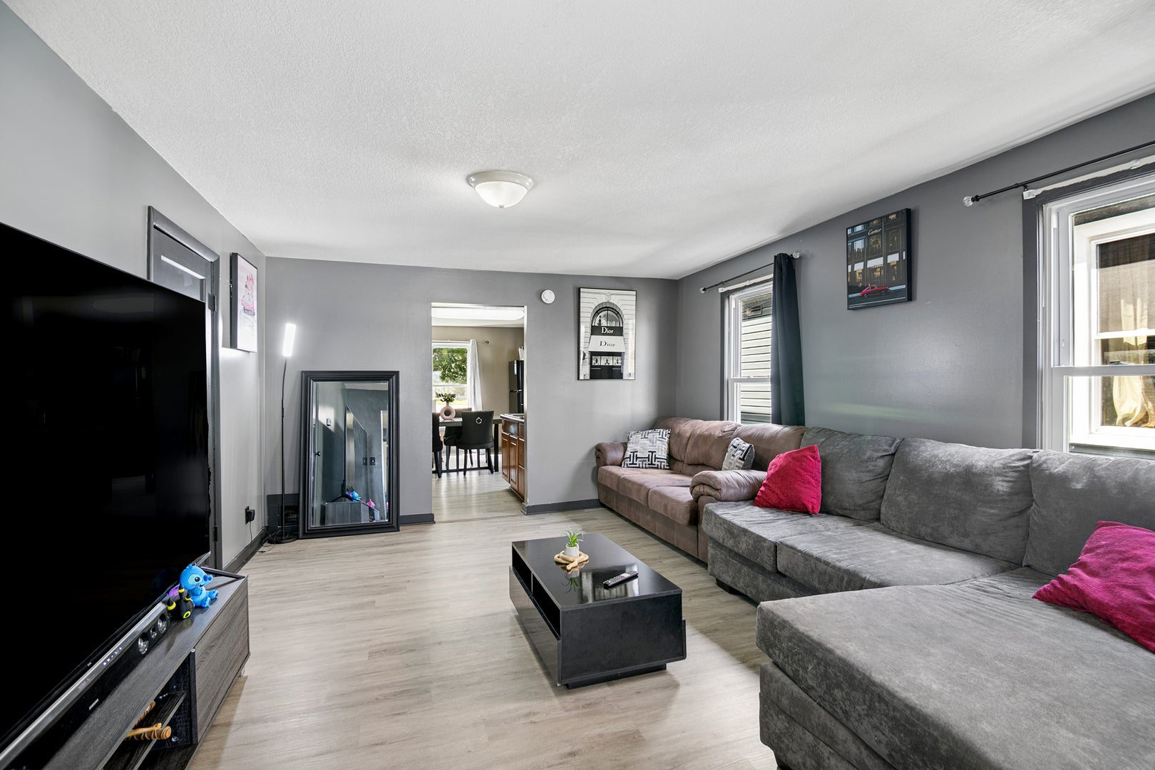 271-5 N West Avenue