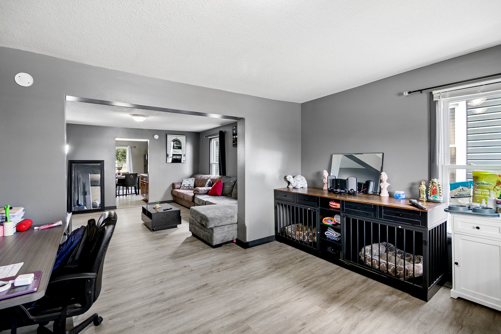 271-5 N West Avenue