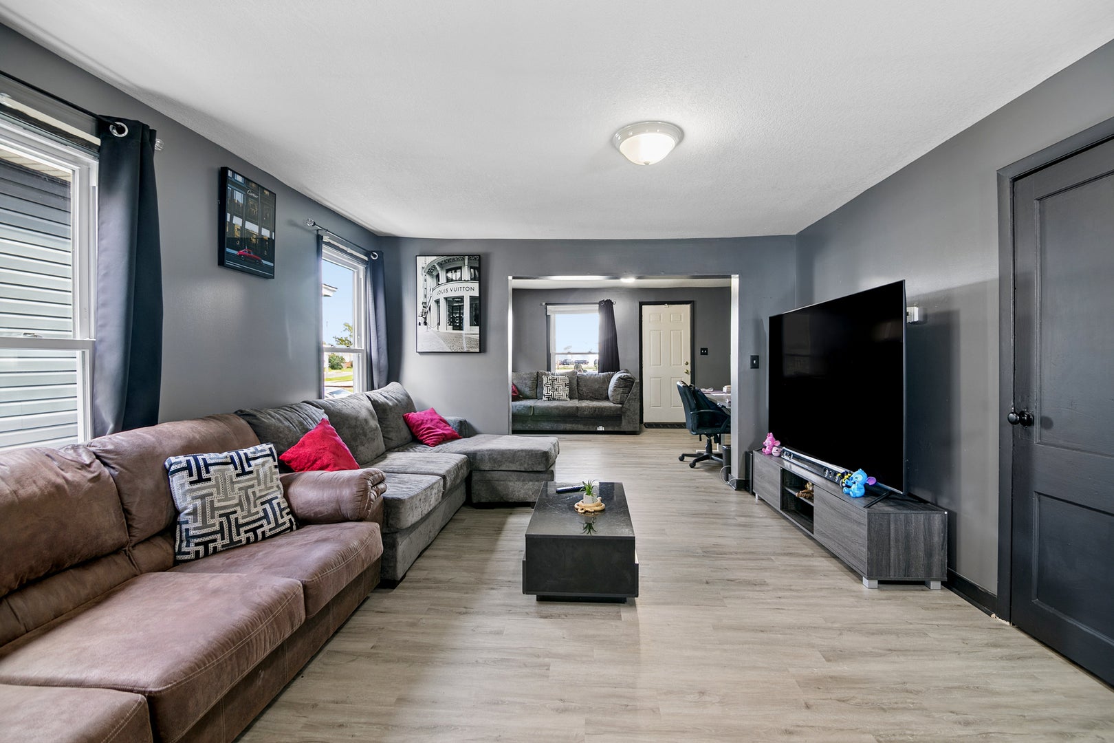 271-5 N West Avenue