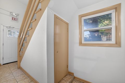 Tiny photo for 7410 N Oakley Avenue #3A, Chicago, IL 60645 (MLS # 12680646)