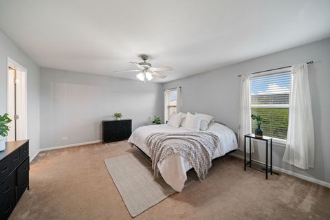 Tiny photo for 39371 Crofton Lane, Beach Park, IL 60083 (MLS # 12617307)