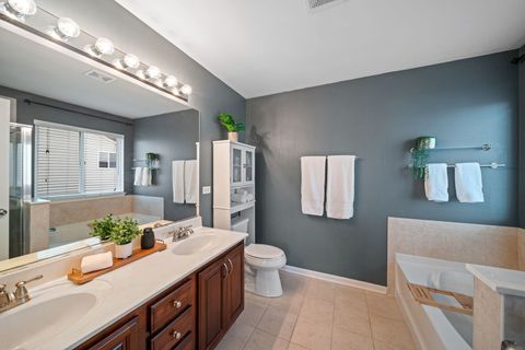 Tiny photo for 39371 Crofton Lane, Beach Park, IL 60083 (MLS # 12617307)