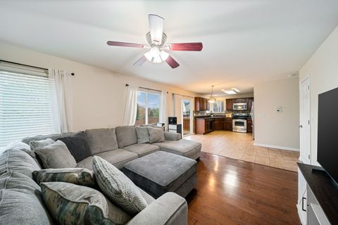 Tiny photo for 39371 Crofton Lane, Beach Park, IL 60083 (MLS # 12617307)
