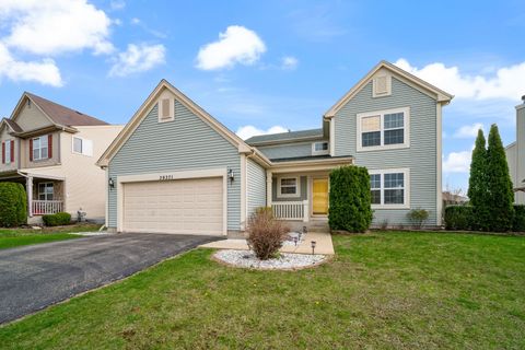 Tiny photo for 39371 Crofton Lane, Beach Park, IL 60083 (MLS # 12617307)
