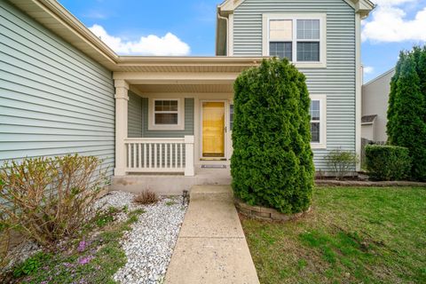 Tiny photo for 39371 Crofton Lane, Beach Park, IL 60083 (MLS # 12617307)