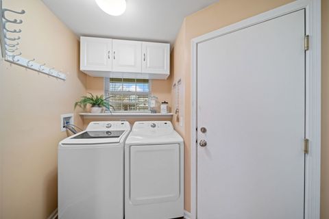 Tiny photo for 39371 Crofton Lane, Beach Park, IL 60083 (MLS # 12617307)