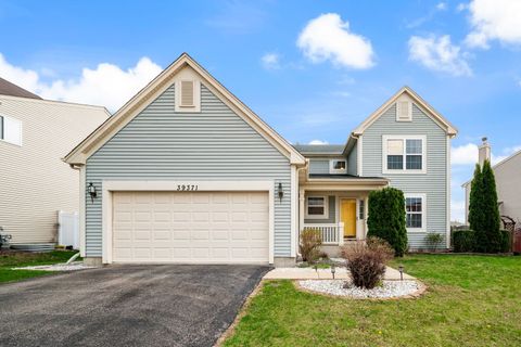 Photo of 39371 Crofton Lane, Beach Park, IL 60083 (MLS # 12617307)