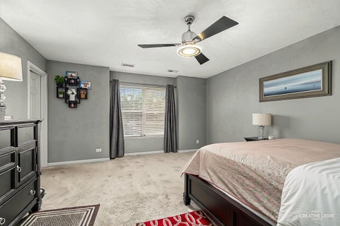 Tiny photo for 805 Lewisburg Lane, Aurora, IL 60504 (MLS # 12579638)