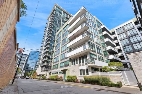 Photo of 660 W Wayman Street #302B, Chicago, IL 60661 (MLS # 12491575)