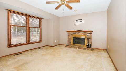 Tiny photo for 2112 Parker Avenue, Bloomington, IL 61701 (MLS # 12569284)