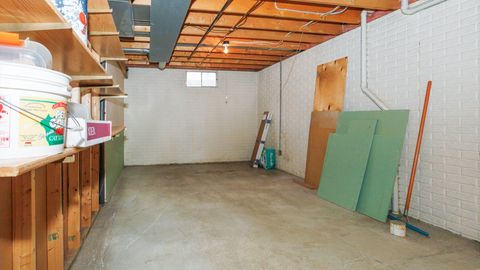 Tiny photo for 2112 Parker Avenue, Bloomington, IL 61701 (MLS # 12569284)