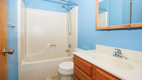 Tiny photo for 2112 Parker Avenue, Bloomington, IL 61701 (MLS # 12569284)