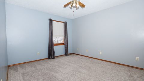 Tiny photo for 2112 Parker Avenue, Bloomington, IL 61701 (MLS # 12569284)