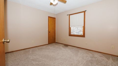 Tiny photo for 2112 Parker Avenue, Bloomington, IL 61701 (MLS # 12569284)