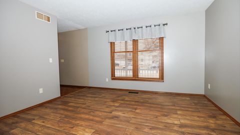 Tiny photo for 2112 Parker Avenue, Bloomington, IL 61701 (MLS # 12569284)