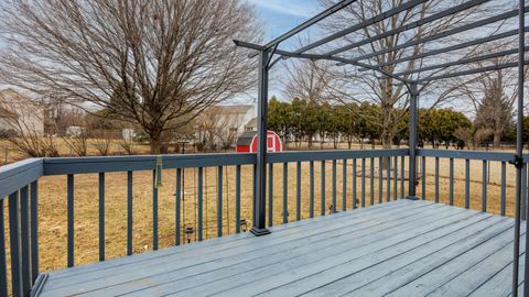 Tiny photo for 2112 Parker Avenue, Bloomington, IL 61701 (MLS # 12569284)