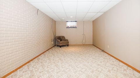 Tiny photo for 2112 Parker Avenue, Bloomington, IL 61701 (MLS # 12569284)