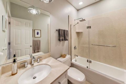 Tiny photo for 3635 N WILTON Avenue #4, Chicago, IL 60613 (MLS # 12468039)
