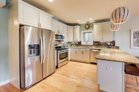 Tiny photo for 3635 N WILTON Avenue #4, Chicago, IL 60613 (MLS # 12468039)