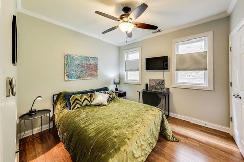 Tiny photo for 3635 N WILTON Avenue #4, Chicago, IL 60613 (MLS # 12468039)