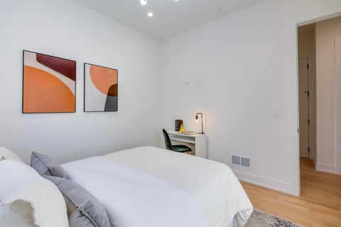 Tiny photo for 5428 N Winthrop Avenue #202, Chicago, IL 60640 (MLS # 12754773)
