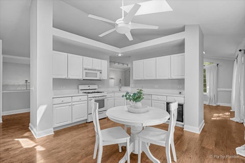 Tiny photo for 8043 Sierra Woods Lane #8043, Carpentersville, IL 60110 (MLS # 12729729)
