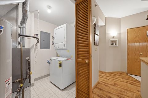 Tiny photo for 7841 W 157th Street #305, Orland Park, IL 60462 (MLS # 12633436)