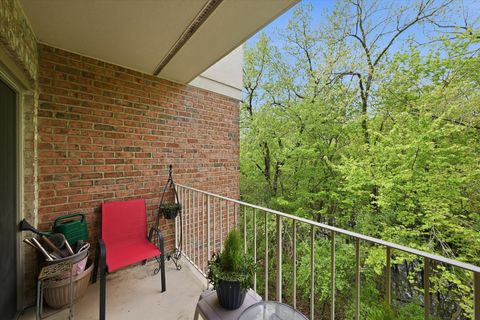 Tiny photo for 7841 W 157th Street #305, Orland Park, IL 60462 (MLS # 12633436)