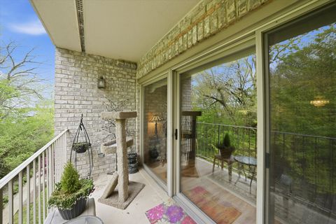 Tiny photo for 7841 W 157th Street #305, Orland Park, IL 60462 (MLS # 12633436)