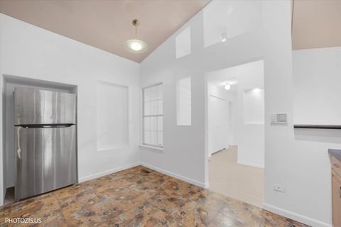 Tiny photo for 533 Lyon Drive, Buffalo Grove, IL 60089 (MLS # 12536411)