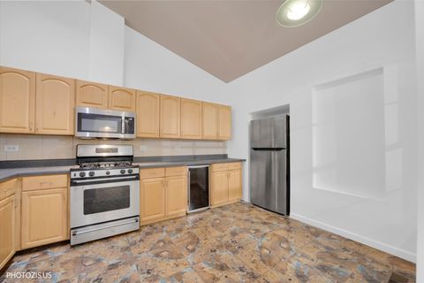 Tiny photo for 533 Lyon Drive, Buffalo Grove, IL 60089 (MLS # 12536411)