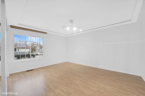 Tiny photo for 533 Lyon Drive, Buffalo Grove, IL 60089 (MLS # 12536411)