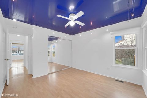 Tiny photo for 533 Lyon Drive, Buffalo Grove, IL 60089 (MLS # 12536411)