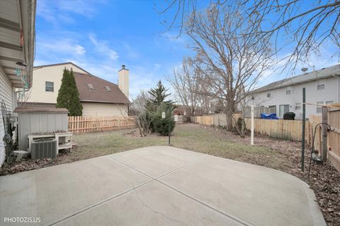 Tiny photo for 533 Lyon Drive, Buffalo Grove, IL 60089 (MLS # 12536411)