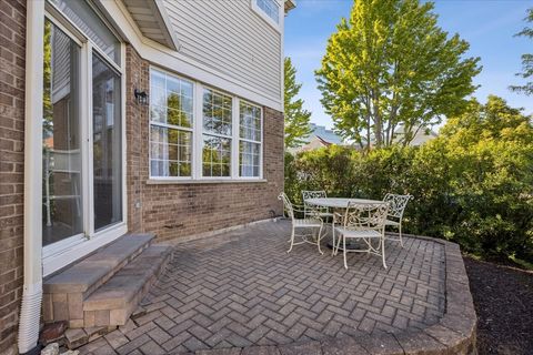 Tiny photo for 2409 Meadowbrook Lane, Westchester, IL 60154 (MLS # 12673399)