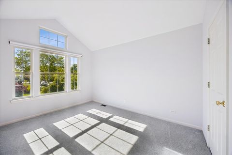 Tiny photo for 2409 Meadowbrook Lane, Westchester, IL 60154 (MLS # 12673399)