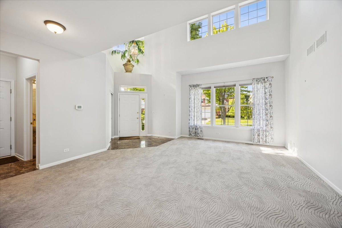 2409 Meadowbrook Lane