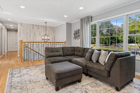 Tiny photo for 24331 Davids Court, Naperville, IL 60564 (MLS # 12479094)