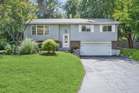 Photo of 24331 Davids Court, Naperville, IL 60564 (MLS # 12479094)