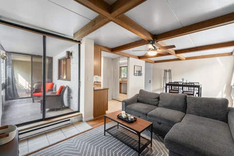 Tiny photo for 342 W Miner Street #1A, Arlington Heights, IL 60005 (MLS # 12691233)