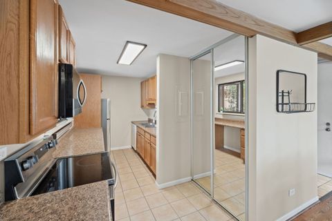 Tiny photo for 342 W Miner Street #1A, Arlington Heights, IL 60005 (MLS # 12691233)