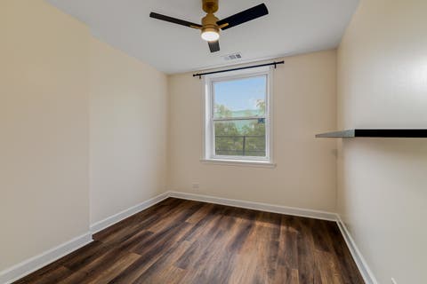 Tiny photo for 238 W 31st Street #4W, Chicago, IL 60616 (MLS # 12703952)