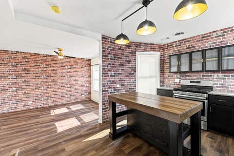 Tiny photo for 238 W 31st Street #4W, Chicago, IL 60616 (MLS # 12703952)