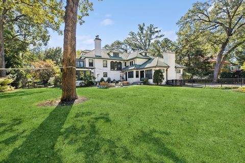 Tiny photo for 2855 Sheridan Place, Evanston, IL 60201 (MLS # 12308339)