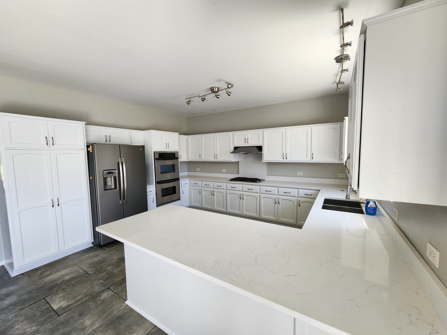 18038 Buckingham Drive