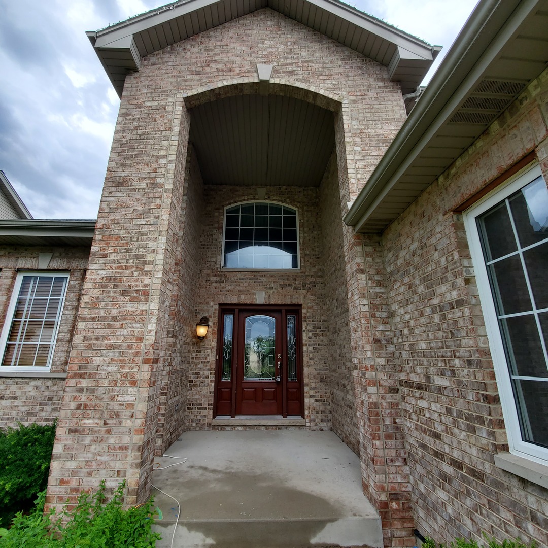 18038 Buckingham Drive