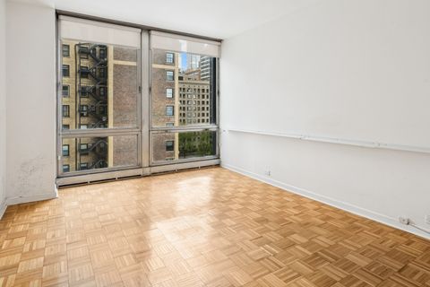 Tiny photo for 880 N LAKE SHORE Drive #6G, Chicago, IL 60611 (MLS # 12429170)