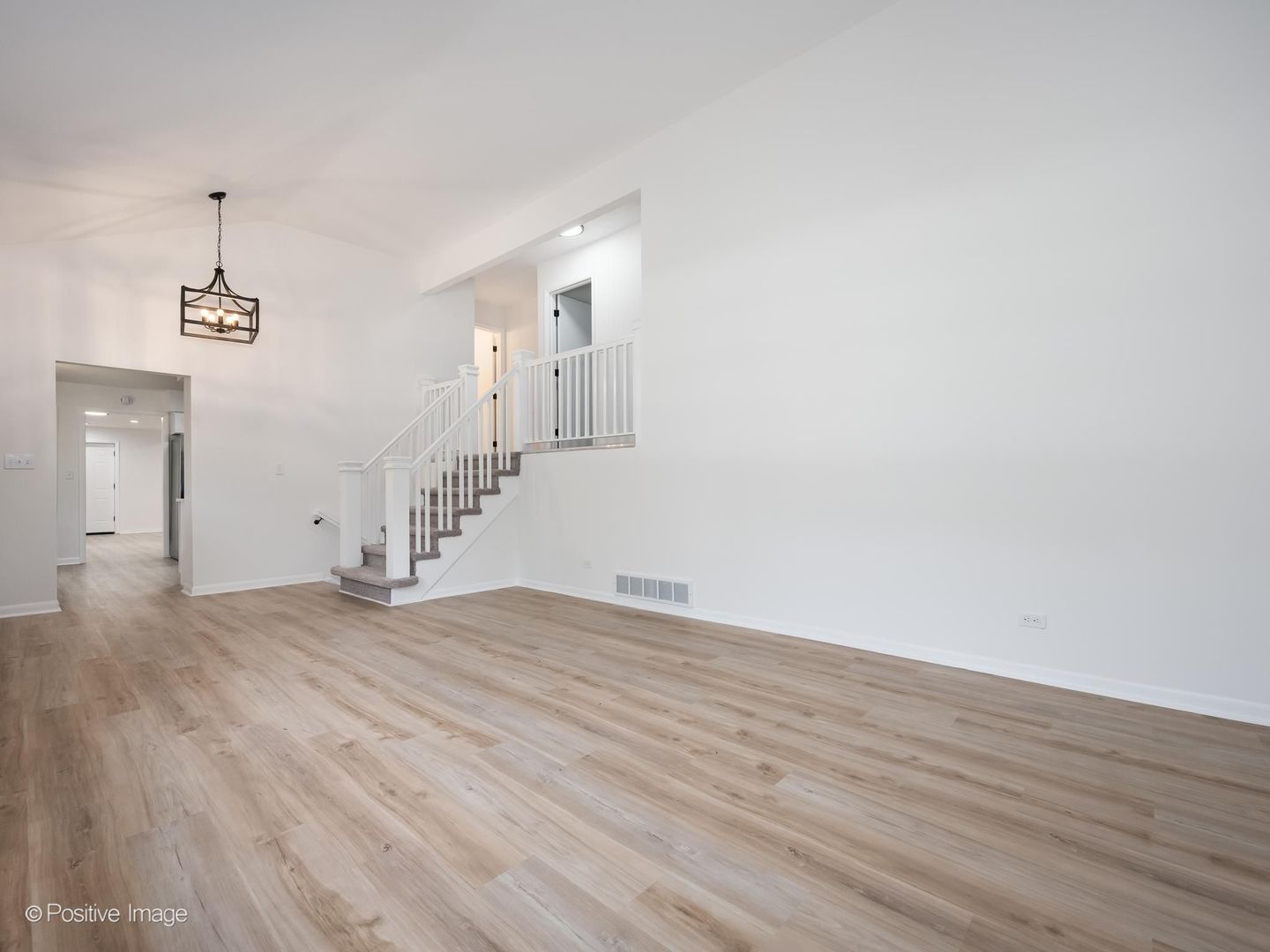 1092 Aberdeen Lane
