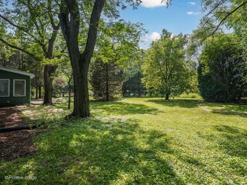 Tiny photo for 1092 Aberdeen Lane, Mundelein, IL 60060 (MLS # 12713029)