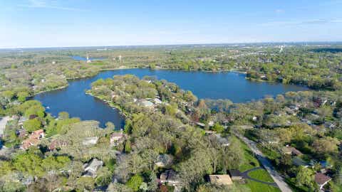 Tiny photo for 1092 Aberdeen Lane, Mundelein, IL 60060 (MLS # 12713029)